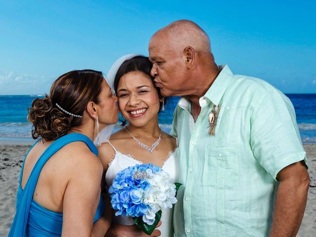 Humberto and Jennika&apos;s Wedding in Culebra, Puerto Rico 27