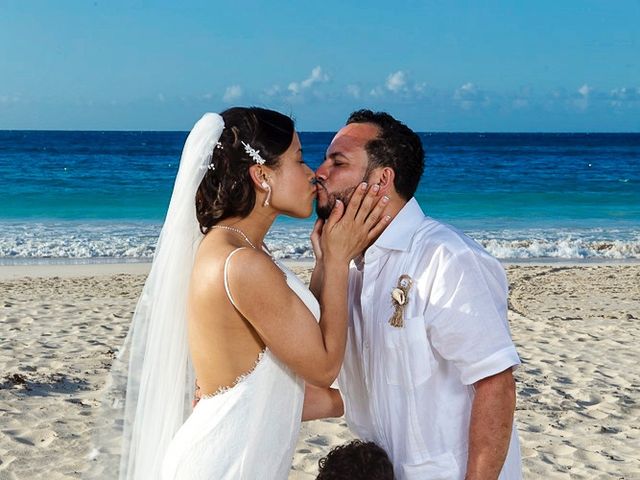 Humberto and Jennika&apos;s Wedding in Culebra, Puerto Rico 37