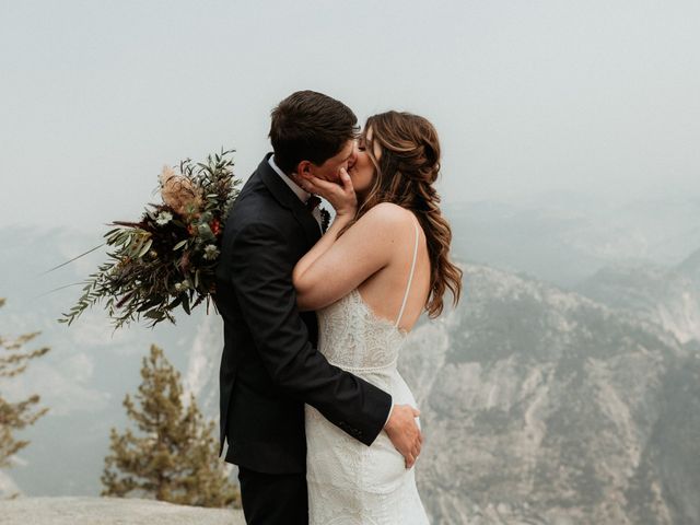 Dallas and Madison&apos;s Wedding in Yosemite National Park, California 39