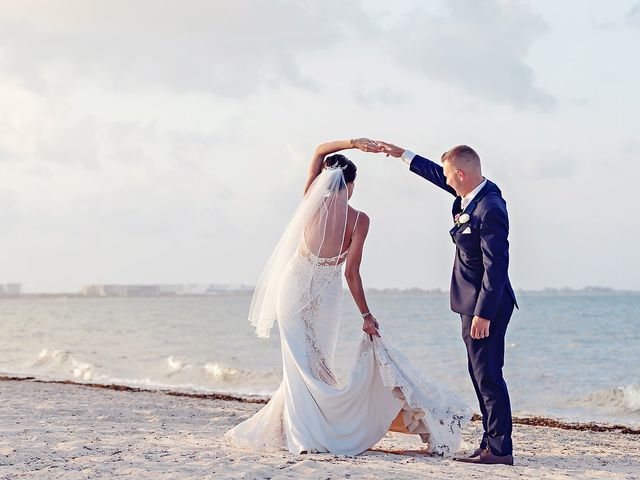 Joseph and Rachel&apos;s Wedding in Cancun, Mexico 18