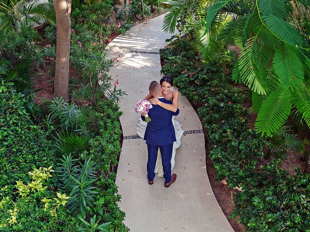 Joseph and Rachel&apos;s Wedding in Cancun, Mexico 31