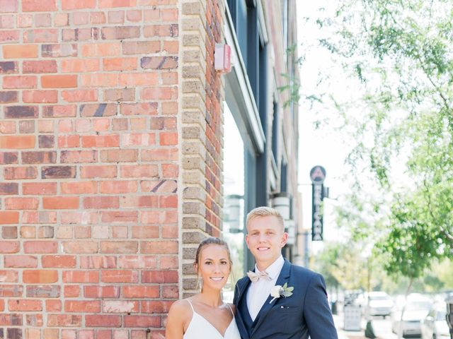 Kyle and Alaina&apos;s Wedding in Des Moines, Iowa 21