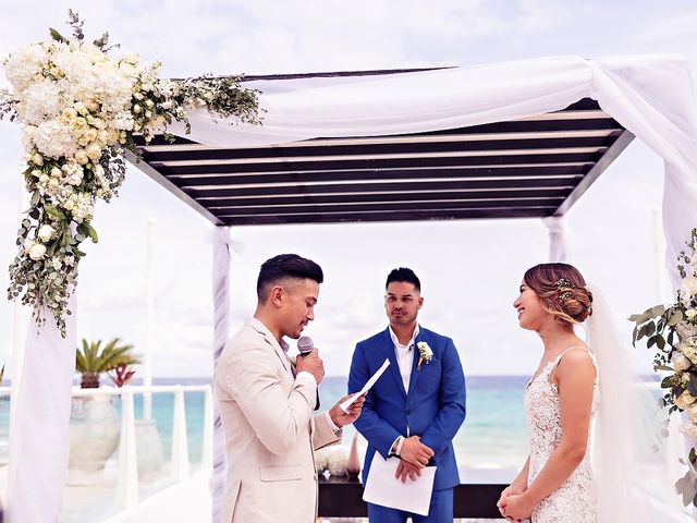 Chanelle and Ryan&apos;s Wedding in Cancun, Mexico 35