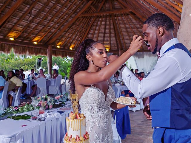 LaRence and Alexis&apos;s Wedding in Cancun, Mexico 5