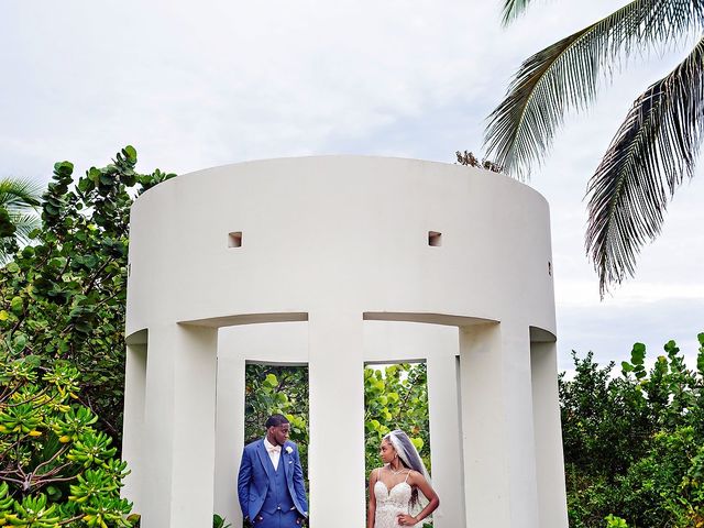 LaRence and Alexis&apos;s Wedding in Cancun, Mexico 21