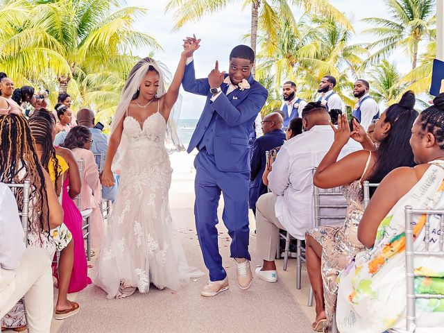 LaRence and Alexis&apos;s Wedding in Cancun, Mexico 32