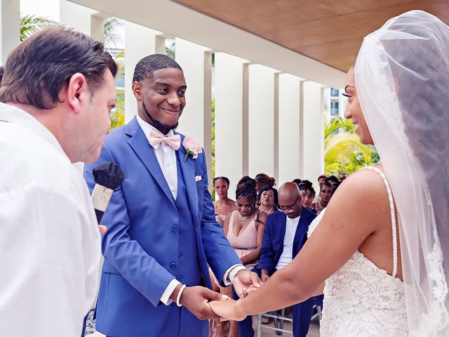 LaRence and Alexis&apos;s Wedding in Cancun, Mexico 39