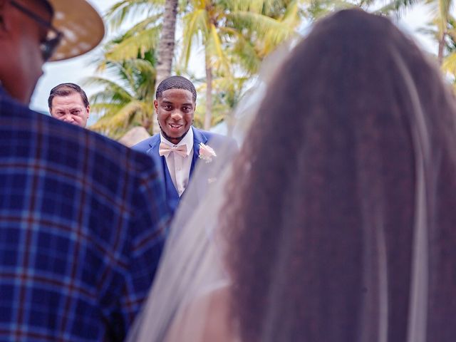LaRence and Alexis&apos;s Wedding in Cancun, Mexico 42
