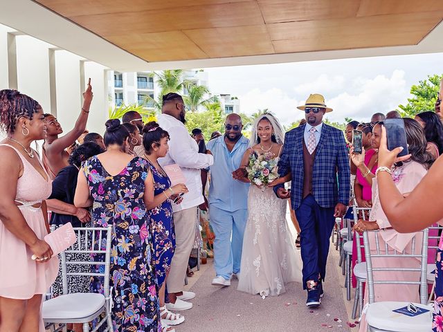 LaRence and Alexis&apos;s Wedding in Cancun, Mexico 43