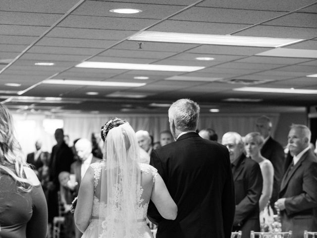 Brad and Jamie&apos;s Wedding in Livonia, Michigan 42