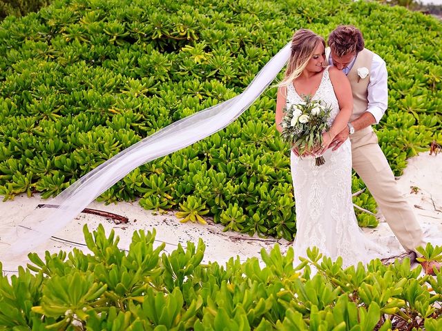 Brady and Leonardo&apos;s Wedding in Cancun, Mexico 24