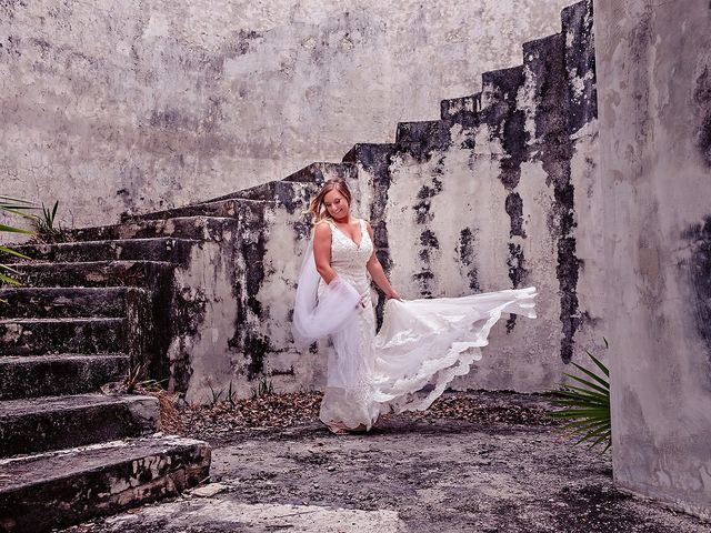 Brady and Leonardo&apos;s Wedding in Cancun, Mexico 27