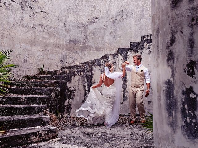 Brady and Leonardo&apos;s Wedding in Cancun, Mexico 28