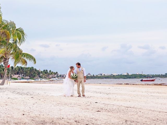 Brady and Leonardo&apos;s Wedding in Cancun, Mexico 36