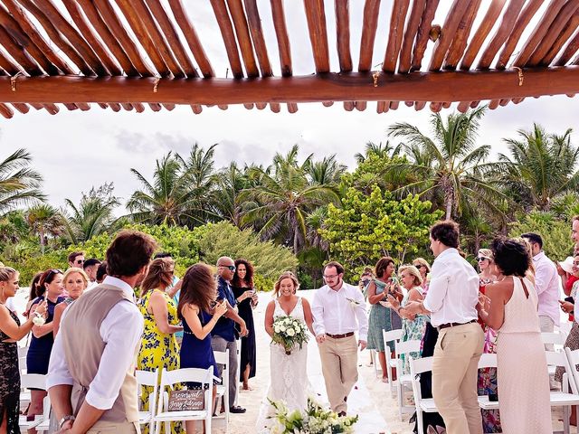 Brady and Leonardo&apos;s Wedding in Cancun, Mexico 52