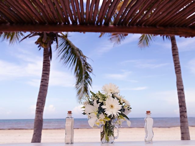 Brady and Leonardo&apos;s Wedding in Cancun, Mexico 54