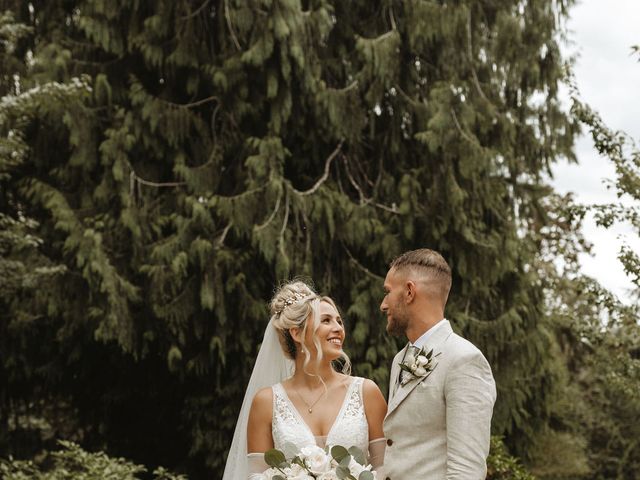 Tim and Shania `&apos;s Wedding in Maple Valley, Washington 10