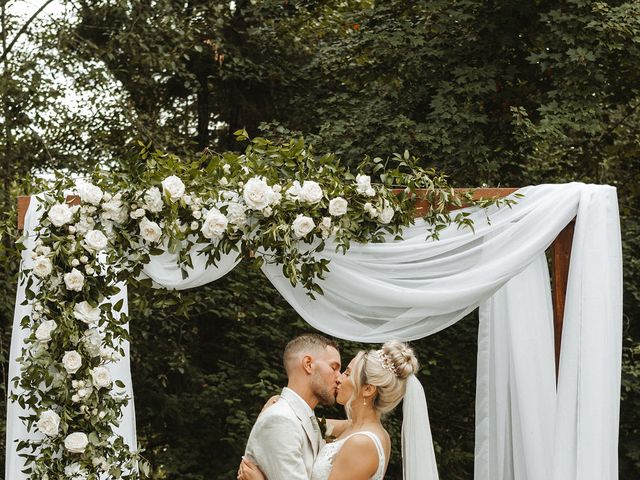 Tim and Shania `&apos;s Wedding in Maple Valley, Washington 12