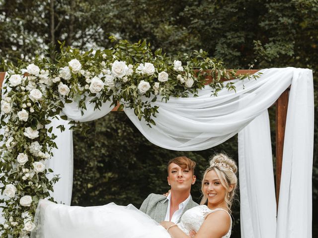 Tim and Shania `&apos;s Wedding in Maple Valley, Washington 18