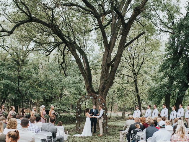 Dakota and Jennifer&apos;s Wedding in Broken Arrow, Oklahoma 15