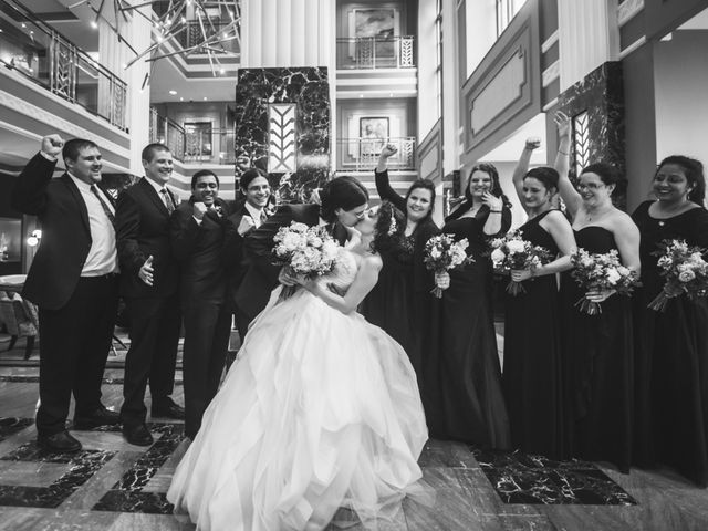 Jared and Sara&apos;s Wedding in Columbus, Ohio 31