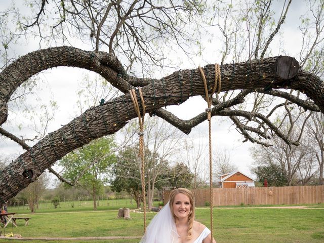 Anthony and Jenny&apos;s Wedding in San Marcos, Texas 4