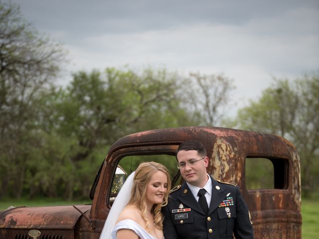 Anthony and Jenny&apos;s Wedding in San Marcos, Texas 17