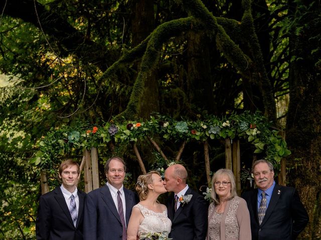 Jesse Burke and Carole&apos;s Wedding in Fall City, Washington 22