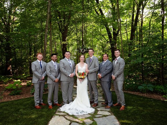 Scott and Nicole&apos;s Wedding in Benton Harbor, Michigan 10