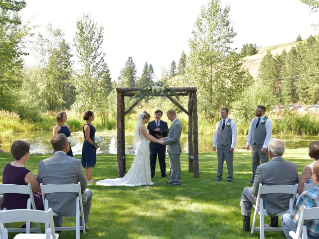 Brycen and Sherilyn&apos;s Wedding in Dayton, Washington 15