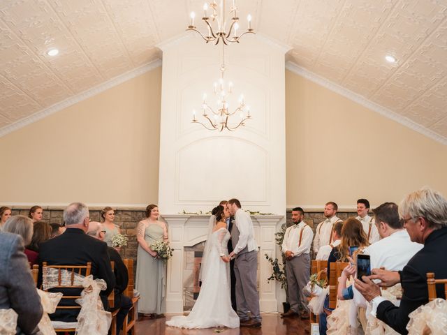 Brett and Jewelia&apos;s Wedding in Danville, Kentucky 24