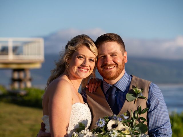 Rhiannon and Colby&apos;s Wedding in Tillamook, Oregon 47