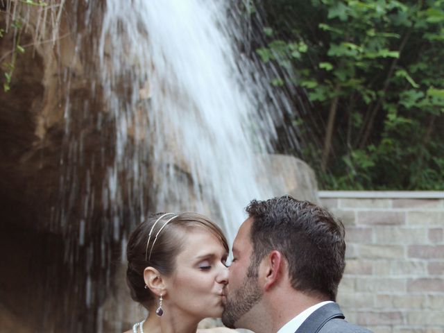 Katie Deangelis and Tom Deangelis&apos;s Wedding in Akron, Ohio 5