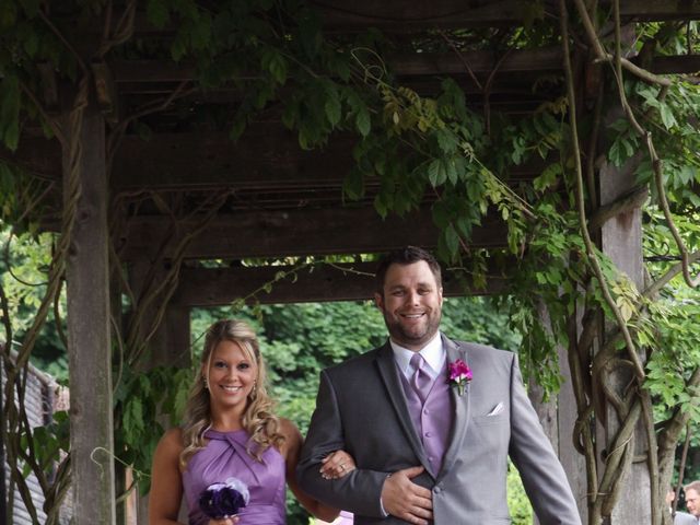 Katie Deangelis and Tom Deangelis&apos;s Wedding in Akron, Ohio 28