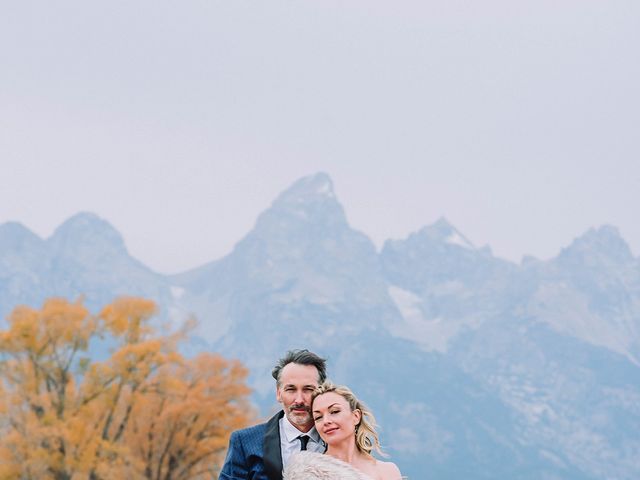 Joe and Tertia&apos;s Wedding in Jackson, Wyoming 6