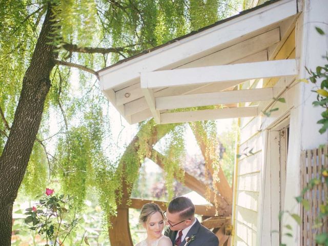 Robbie and Melanie&apos;s Wedding in Sebastopol, California 38