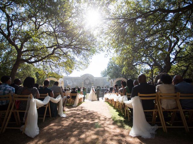 Lindsey and Darrell&apos;s Wedding in Austin, Texas 11
