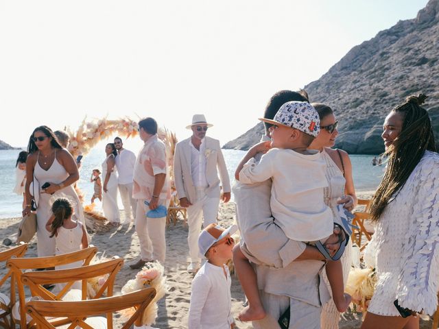 Anthony and Saskia&apos;s Wedding in Mykonos, Greece 13