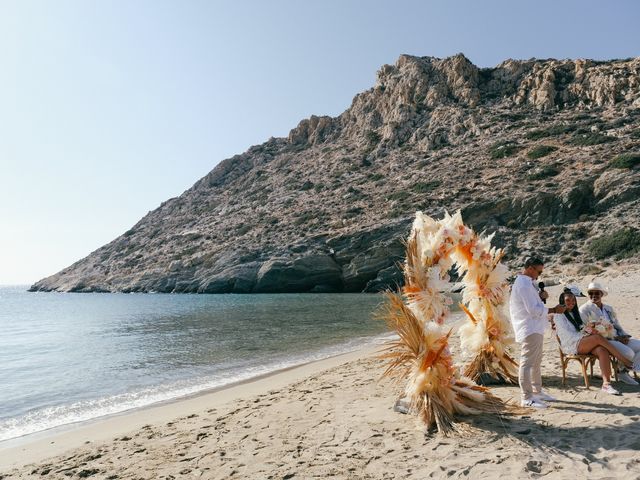 Anthony and Saskia&apos;s Wedding in Mykonos, Greece 20