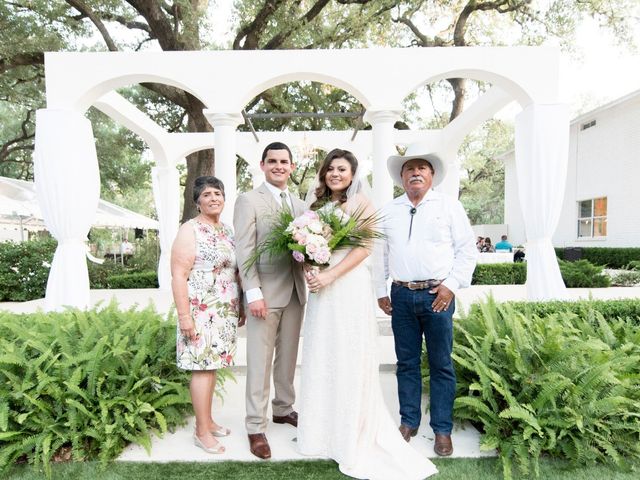 Brady and Elizabeth&apos;s Wedding in San Antonio, Texas 10