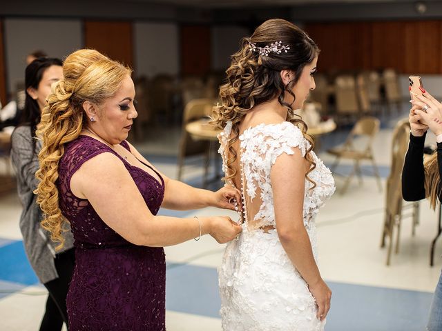 Maggie and Denny&apos;s Wedding in Ottumwa, Iowa 5