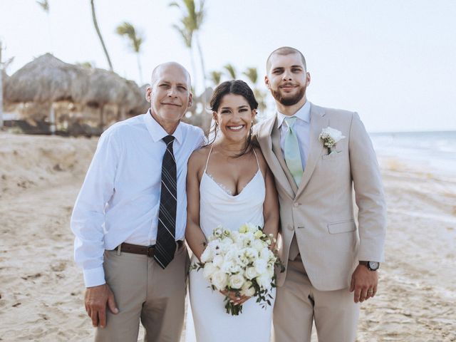 Mia and Jeffrey&apos;s Wedding in Punta Cana, Dominican Republic 33