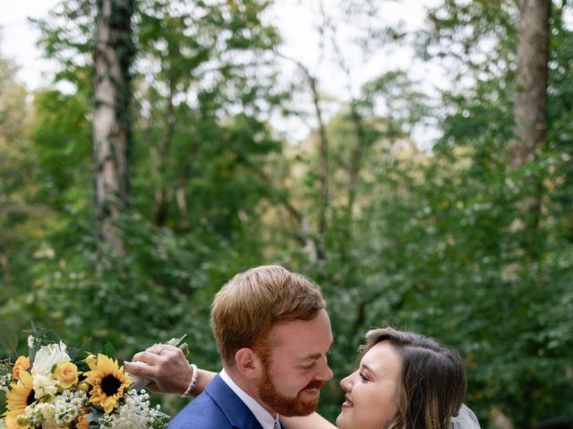 Dawson and Erin's Wedding in Clarksville, Tennessee 15