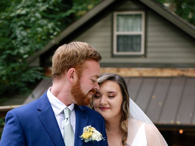 Dawson and Erin's Wedding in Clarksville, Tennessee 16