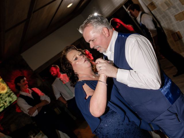 Dawson and Erin's Wedding in Clarksville, Tennessee 39