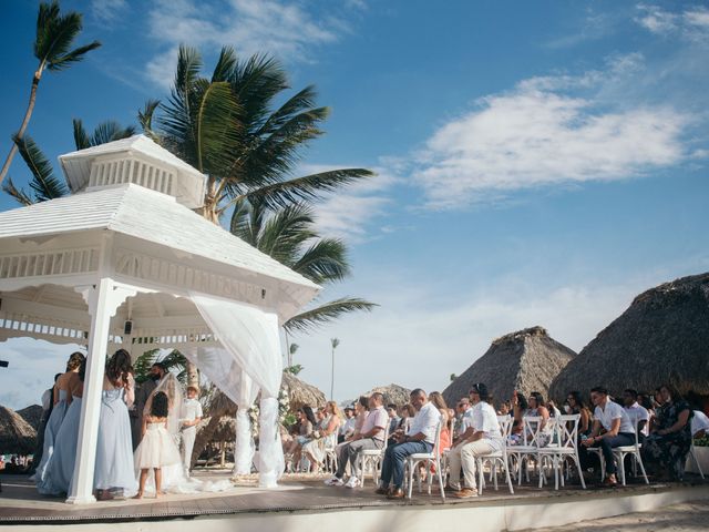Mike and Ashley&apos;s Wedding in Bavaro, Dominican Republic 32