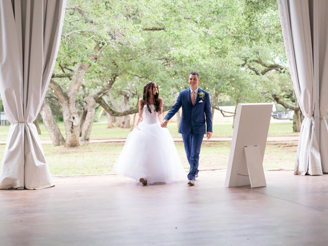 Coby and Brittney&apos;s Wedding in New Braunfels, Texas 40