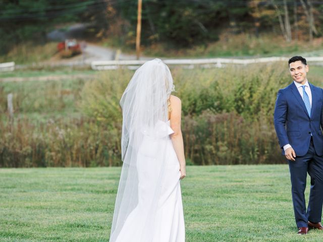 Anthony Westfall and Lauren Moscone&apos;s Wedding in Stowe, Vermont 9