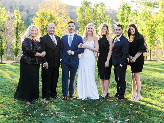 Anthony Westfall and Lauren Moscone&apos;s Wedding in Stowe, Vermont 20