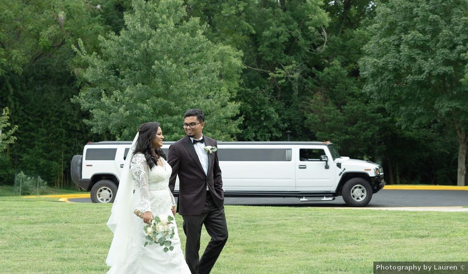 Turi and Derick's Wedding in Potomac, Maryland